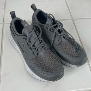 Sperry sneakers women’s 8.5 running carbon trainers